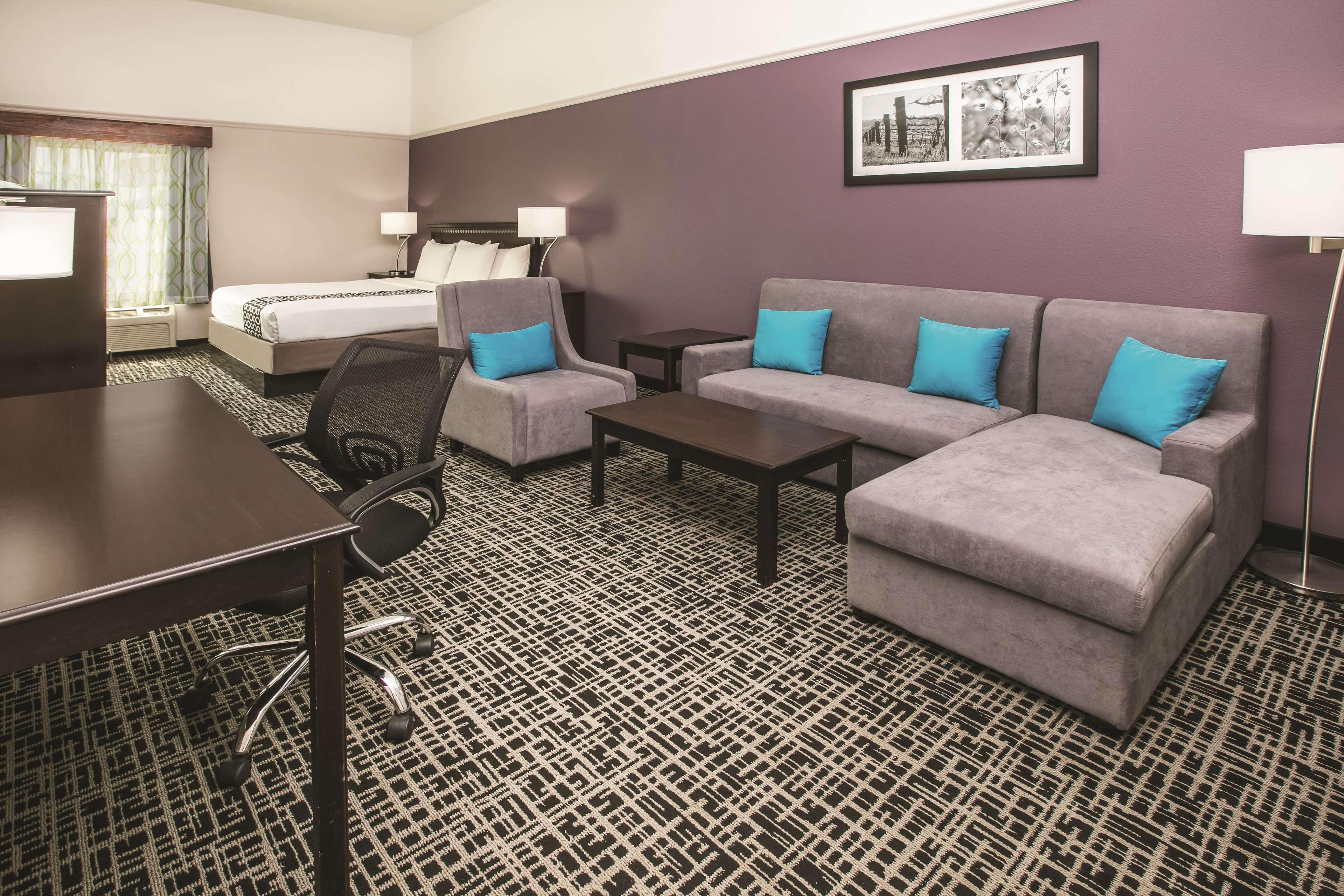 La Quinta By Wyndham Brownwood Hotell Exteriör bild