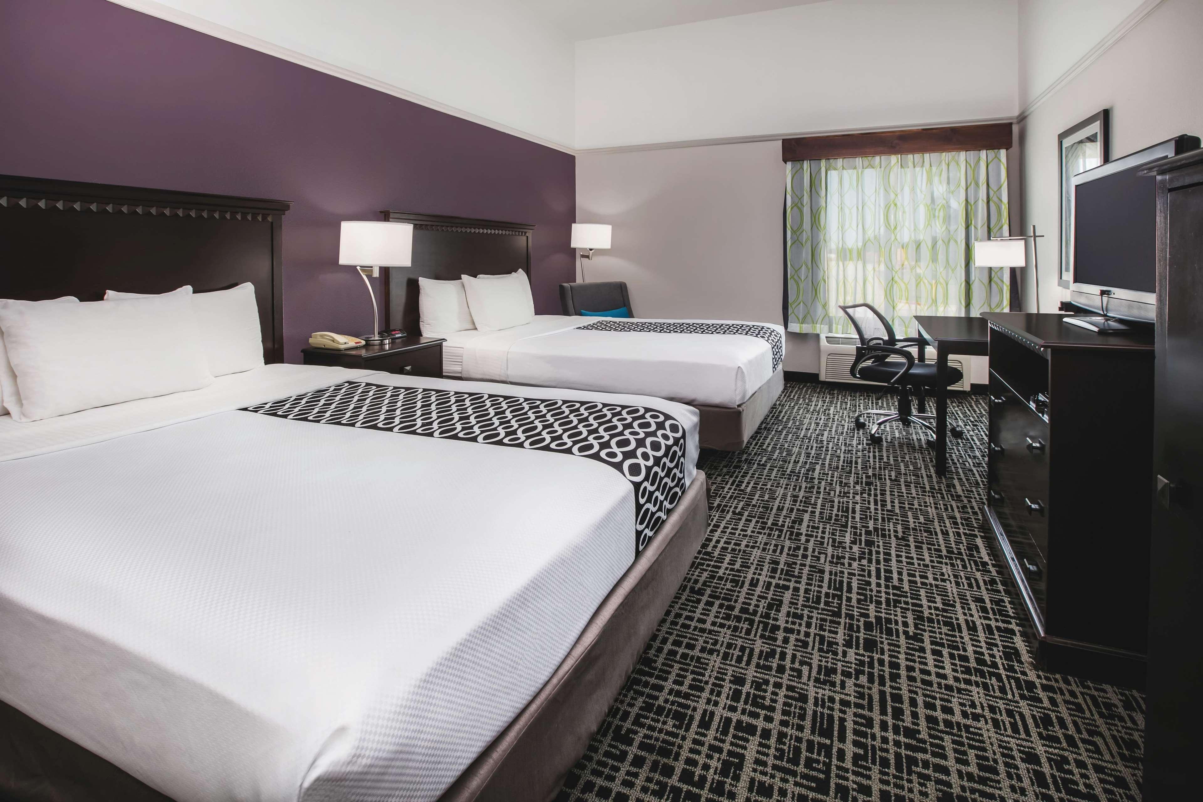 La Quinta By Wyndham Brownwood Hotell Exteriör bild