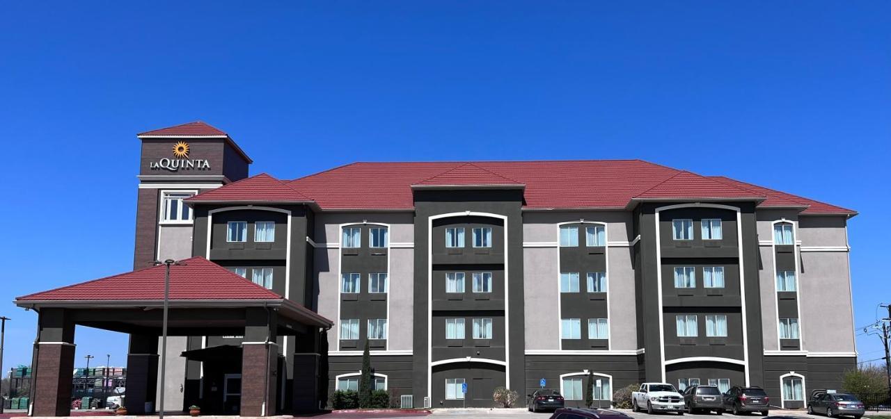 La Quinta By Wyndham Brownwood Hotell Exteriör bild