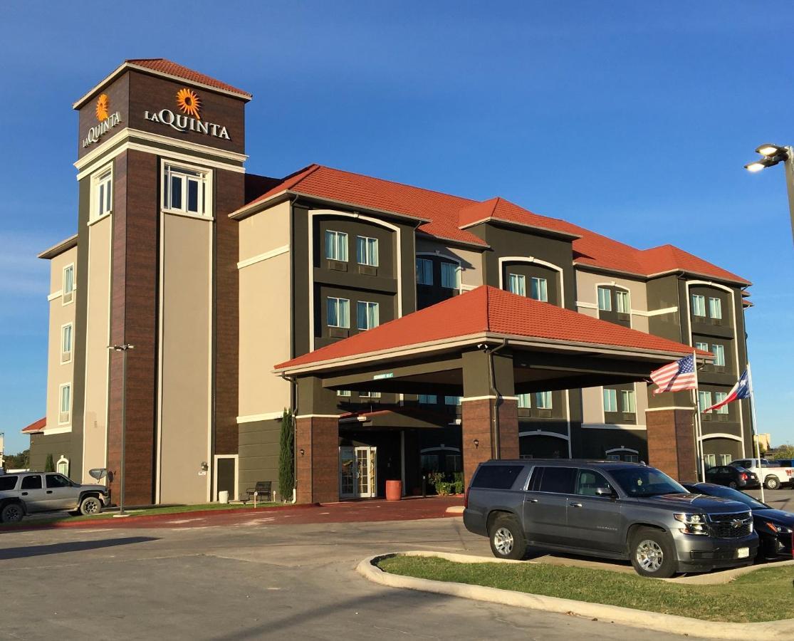 La Quinta By Wyndham Brownwood Hotell Exteriör bild